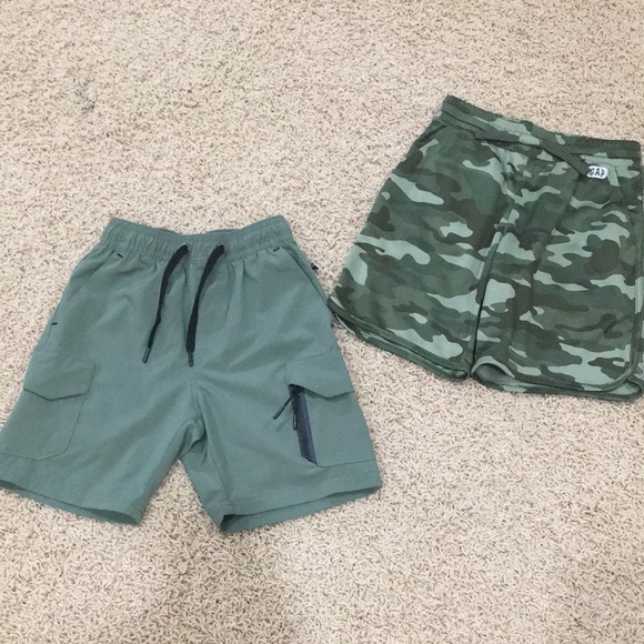 GAP Other - BUNDLE Kids Green Drawstring & Camo Shorts Set